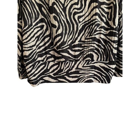 Fortune & Ivy Zebra Print Blouson Top - Picture 5 of 7